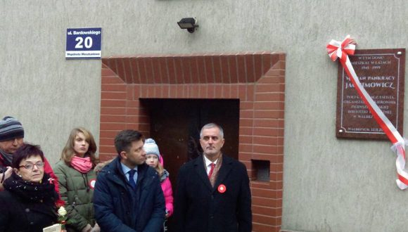 Odsłonięcie tablicy Mariana Jachimowicza w Wałbrzychu Odsłonięcie tablicy Mariana Jachimowicza w Wałbrzychu